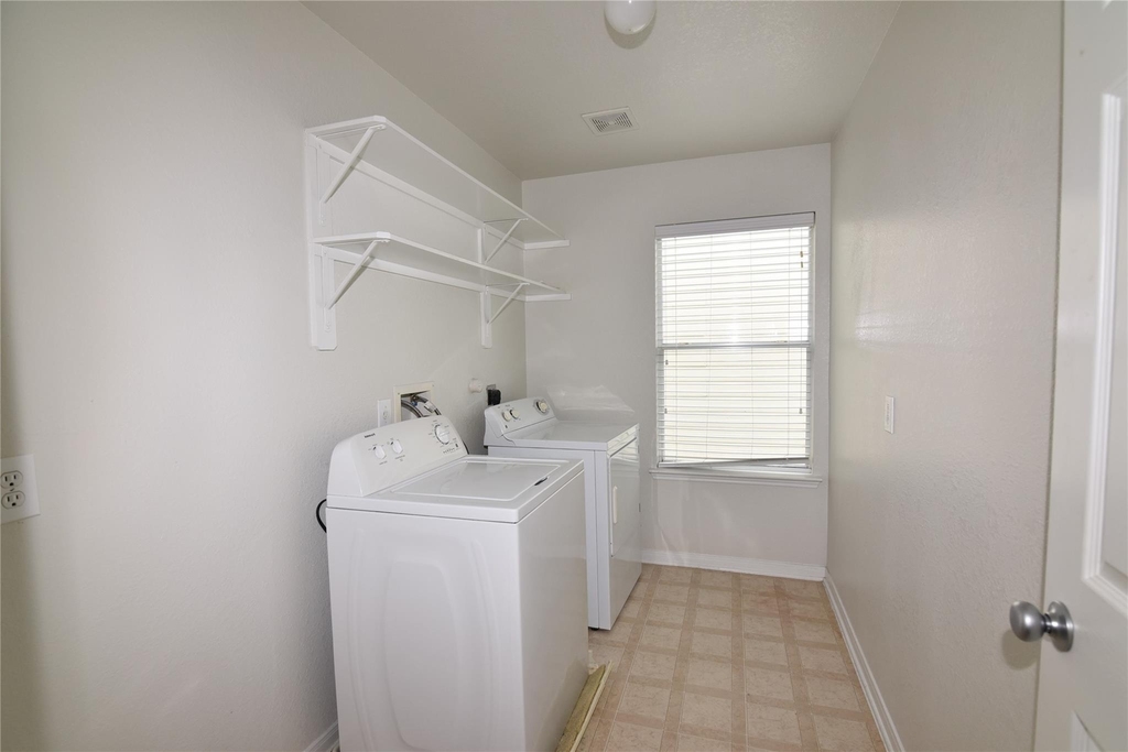 11912 Prior Park Drive - Photo 13