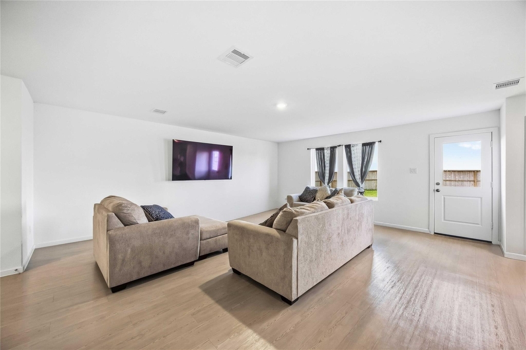 1146 Blue Stone Drive - Photo 3