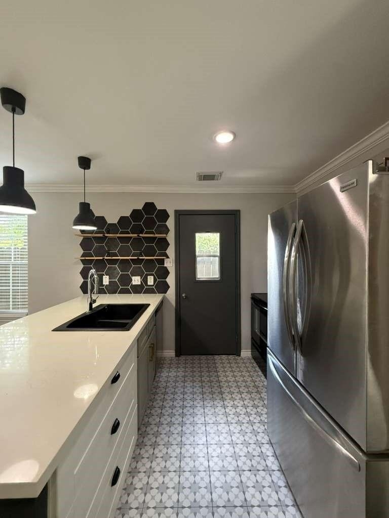 9623 Elmview Place - Photo 8