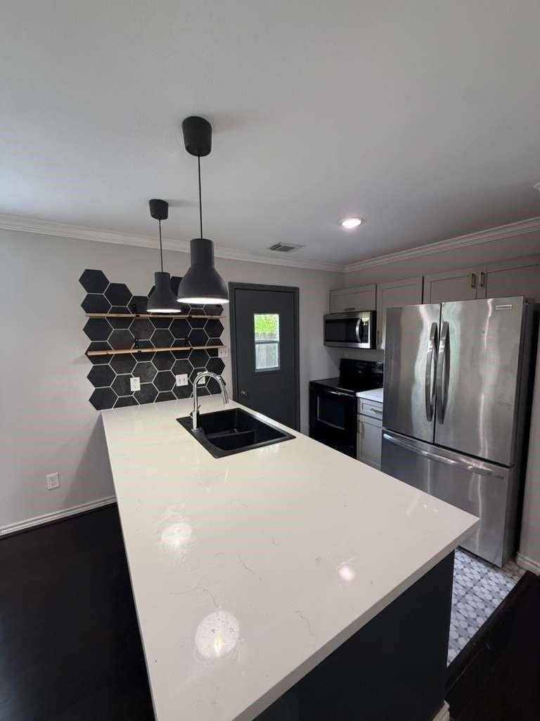 9623 Elmview Place - Photo 7