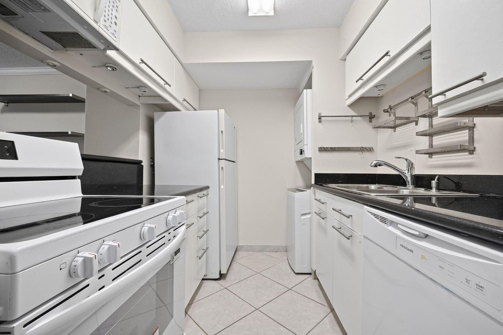 6410 Del Monte Drive - Photo 11