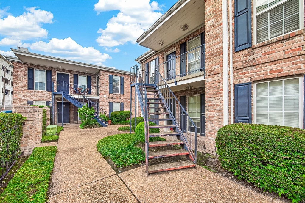 6410 Del Monte Drive - Photo 6
