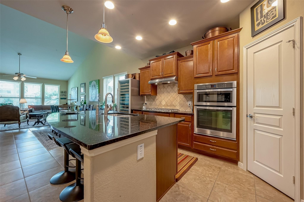 6415 Burgess Heights Lane - Photo 3