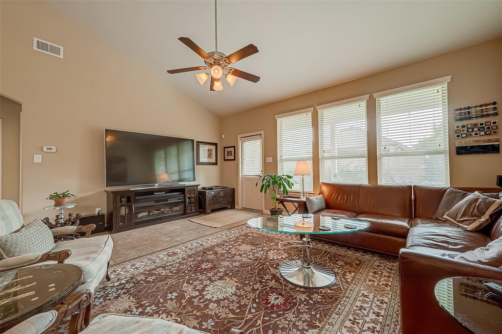 6415 Burgess Heights Lane - Photo 12