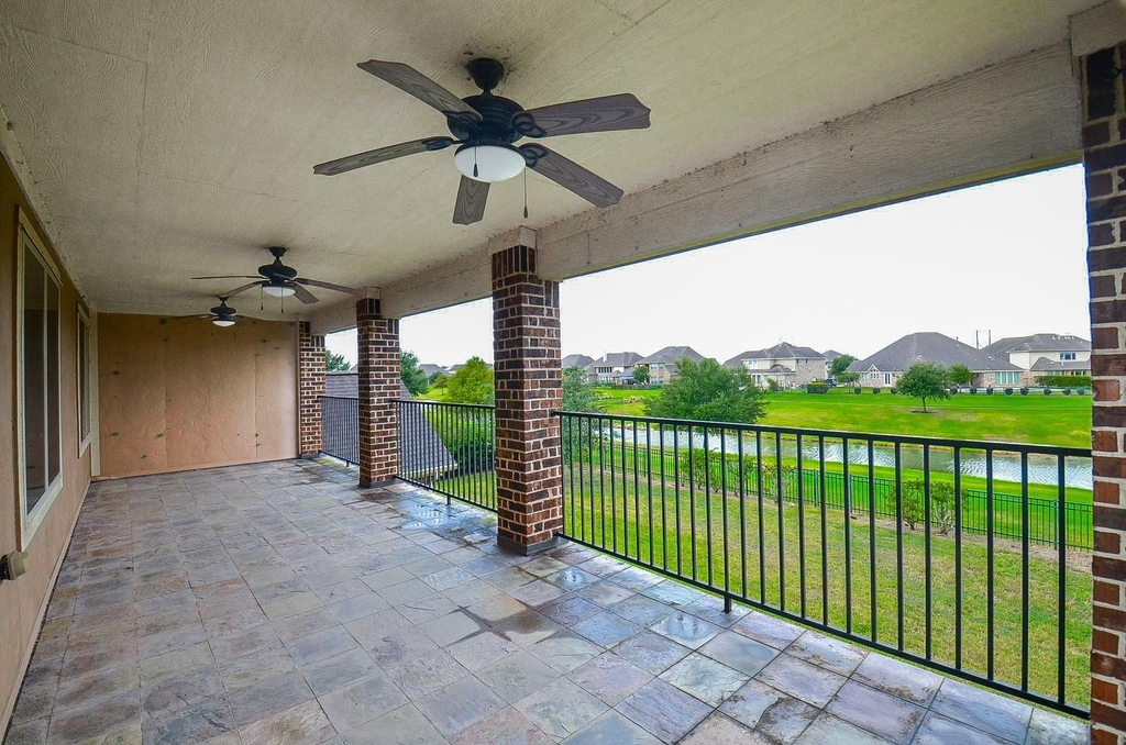 23610 Esperia Street - Photo 26