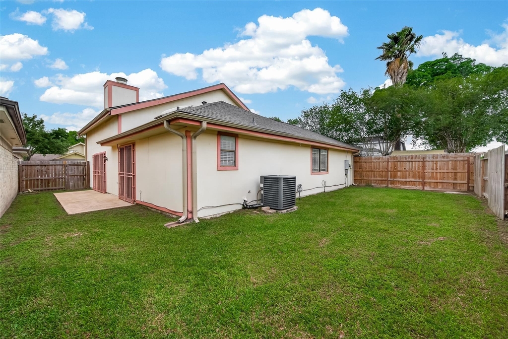 13431 Clarewood Drive - Photo 30