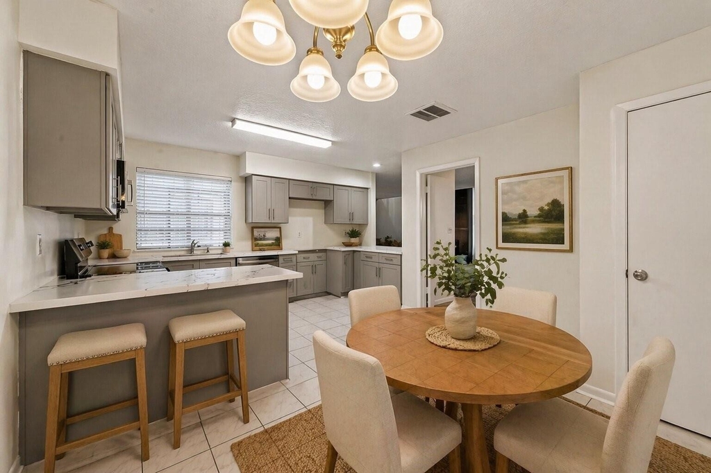 13431 Clarewood Drive - Photo 8