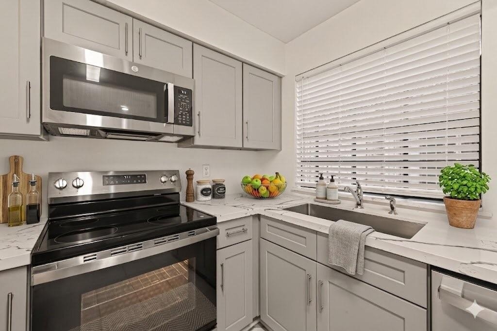 13431 Clarewood Drive - Photo 12