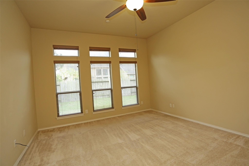 3107 Crystal Cascade Lane - Photo 10