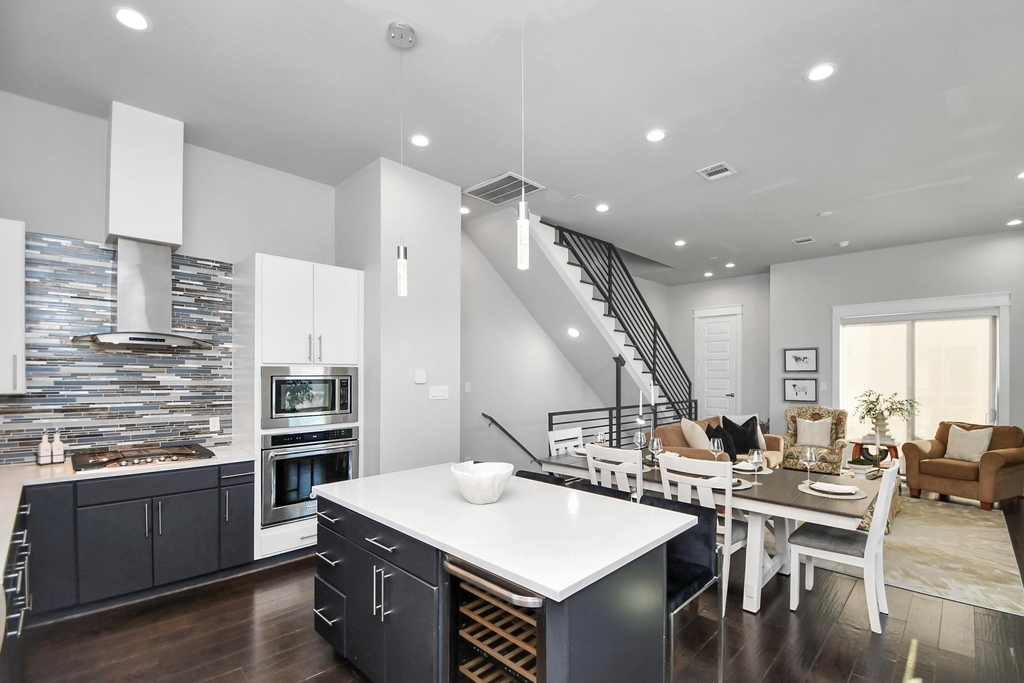 2105 Engelmohr Street - Photo 7