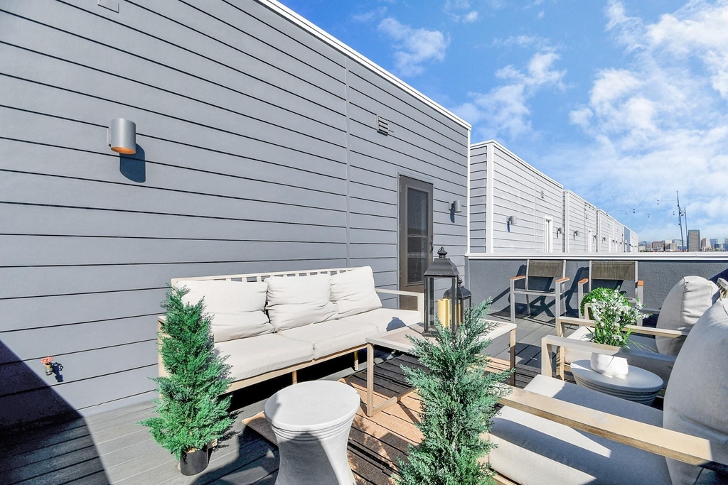 2105 Engelmohr Street - Photo 18