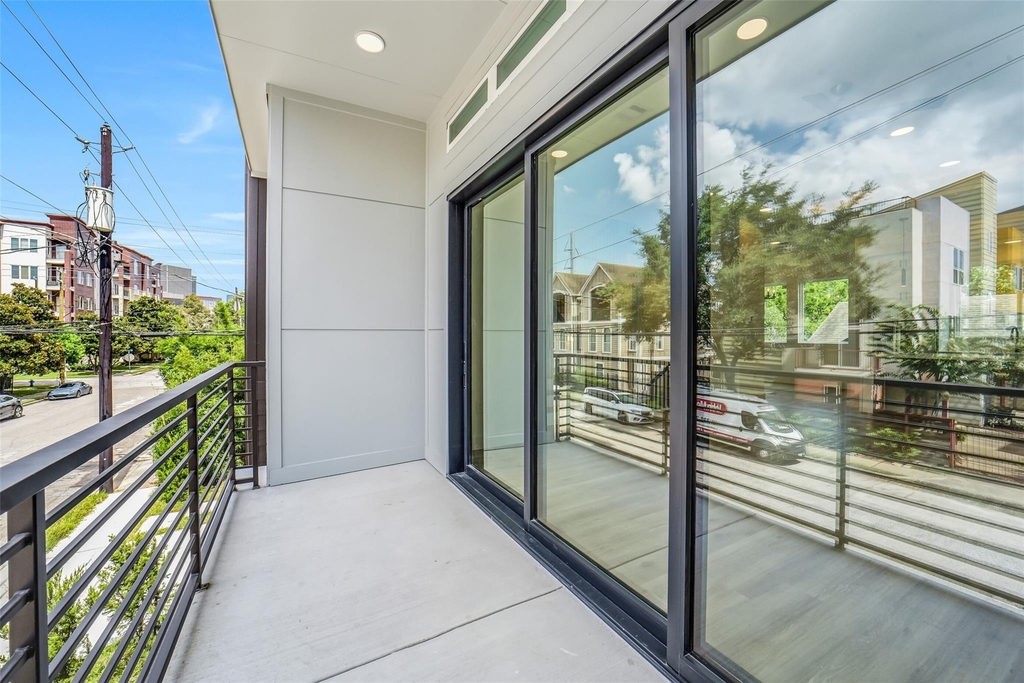 227 Willard Street - Photo 18