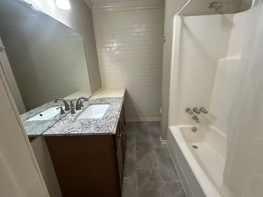 3011 Orange Street - Photo 2