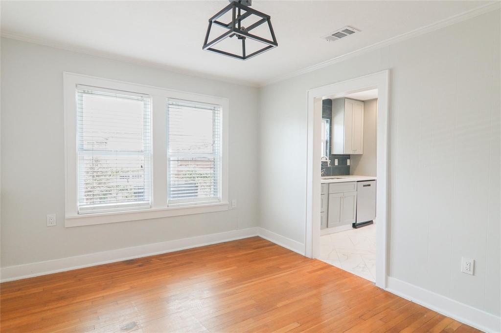 2146 Sul Ross Street - Photo 5