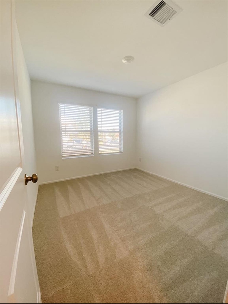 4242 Barrington Cove - Photo 3