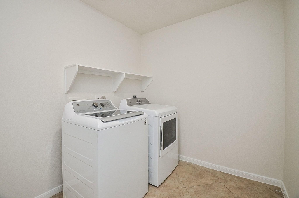 3906 Hollow Cove Lane - Photo 11