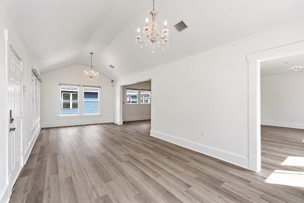 1330 Yale Street - Photo 9