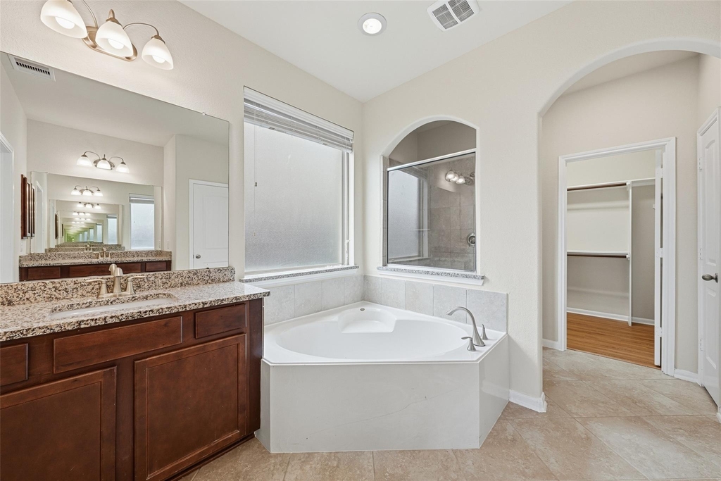 9422 Harmony Lake Lane - Photo 24