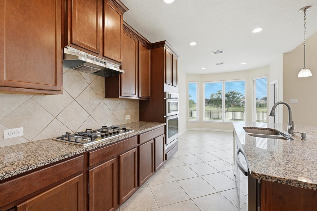 9422 Harmony Lake Lane - Photo 18