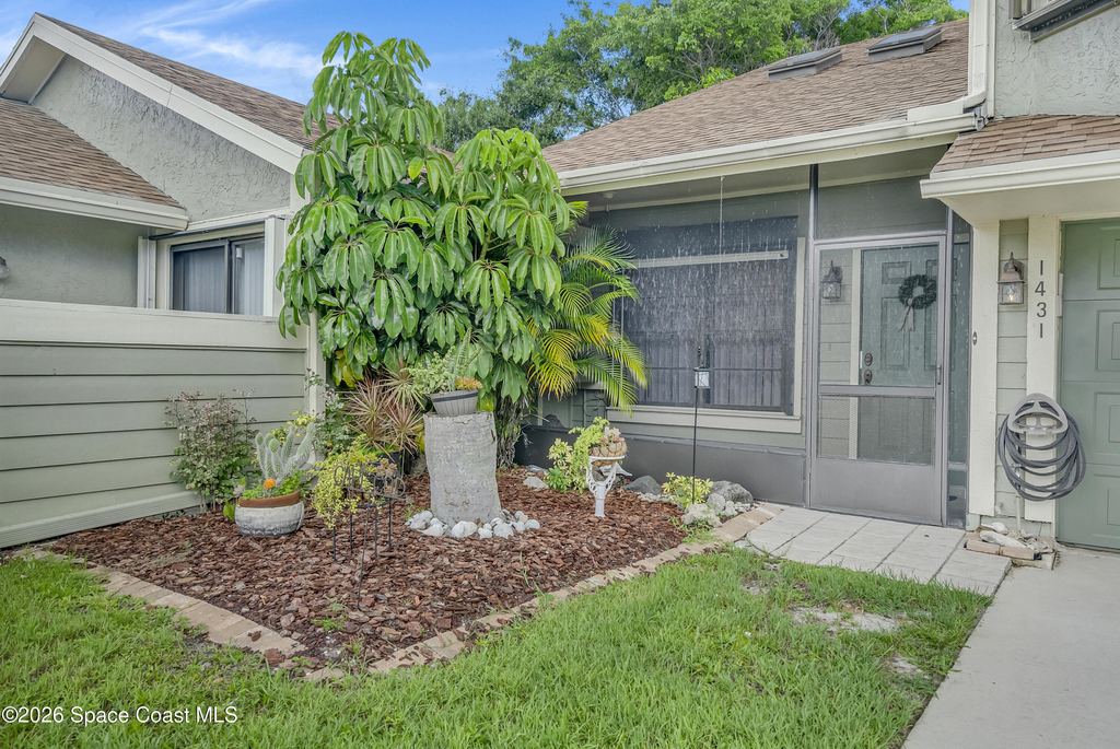 1431 Se Ashville Court - Photo 0