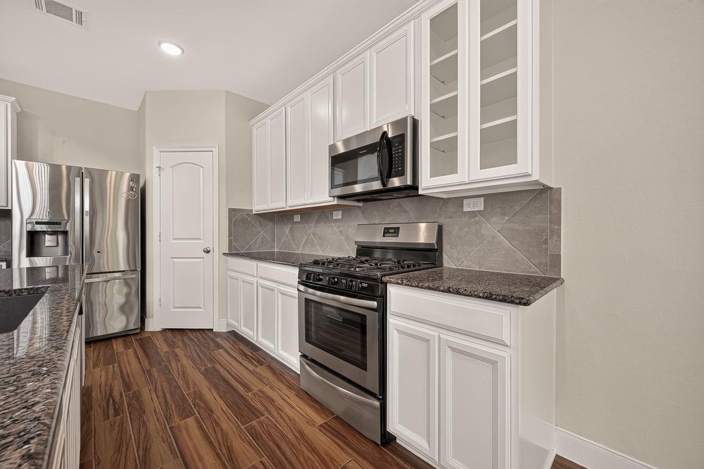11202 Bluewater Lagoon Circle - Photo 4