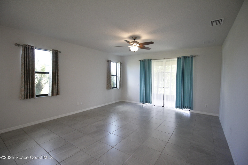 3039 Burghley Park Way - Photo 13