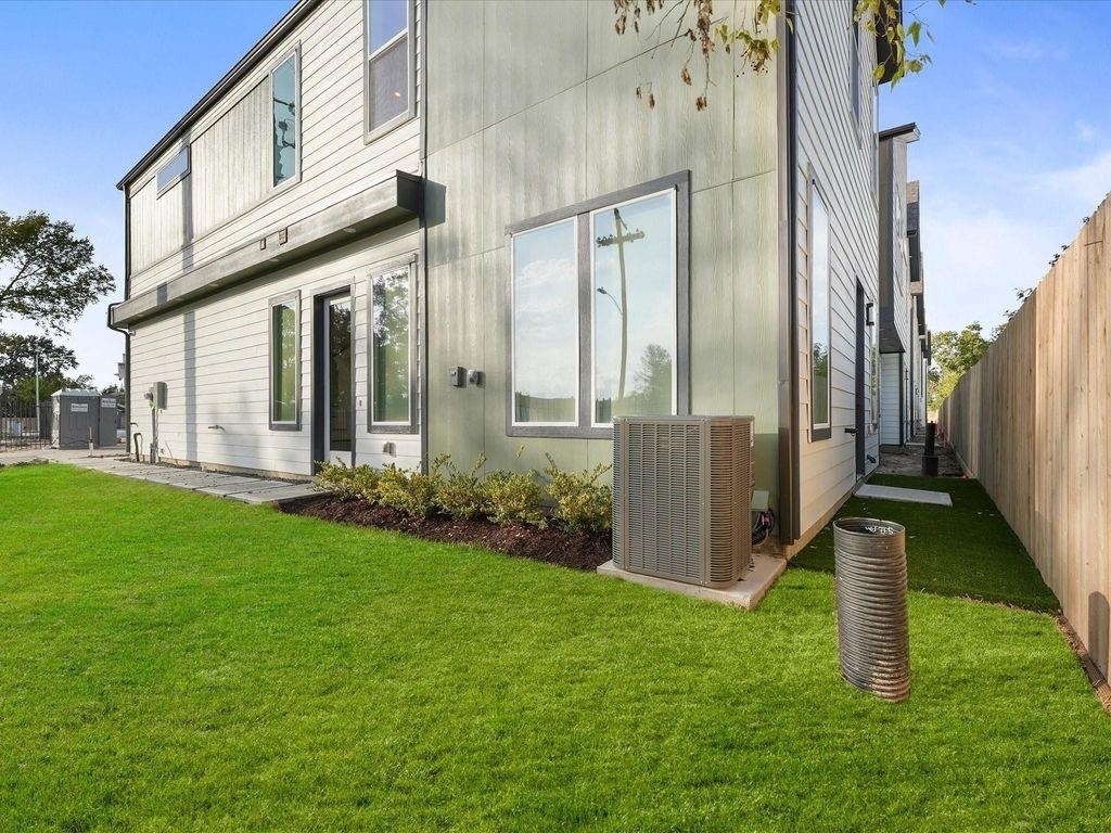 5302 Teodoro Lane - Photo 17
