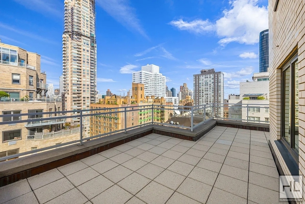 East 66th Street - Photo 5