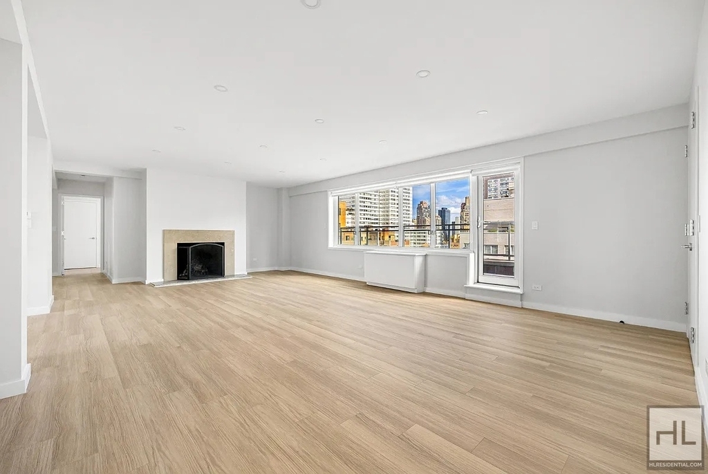 East 66th Street - Photo 6