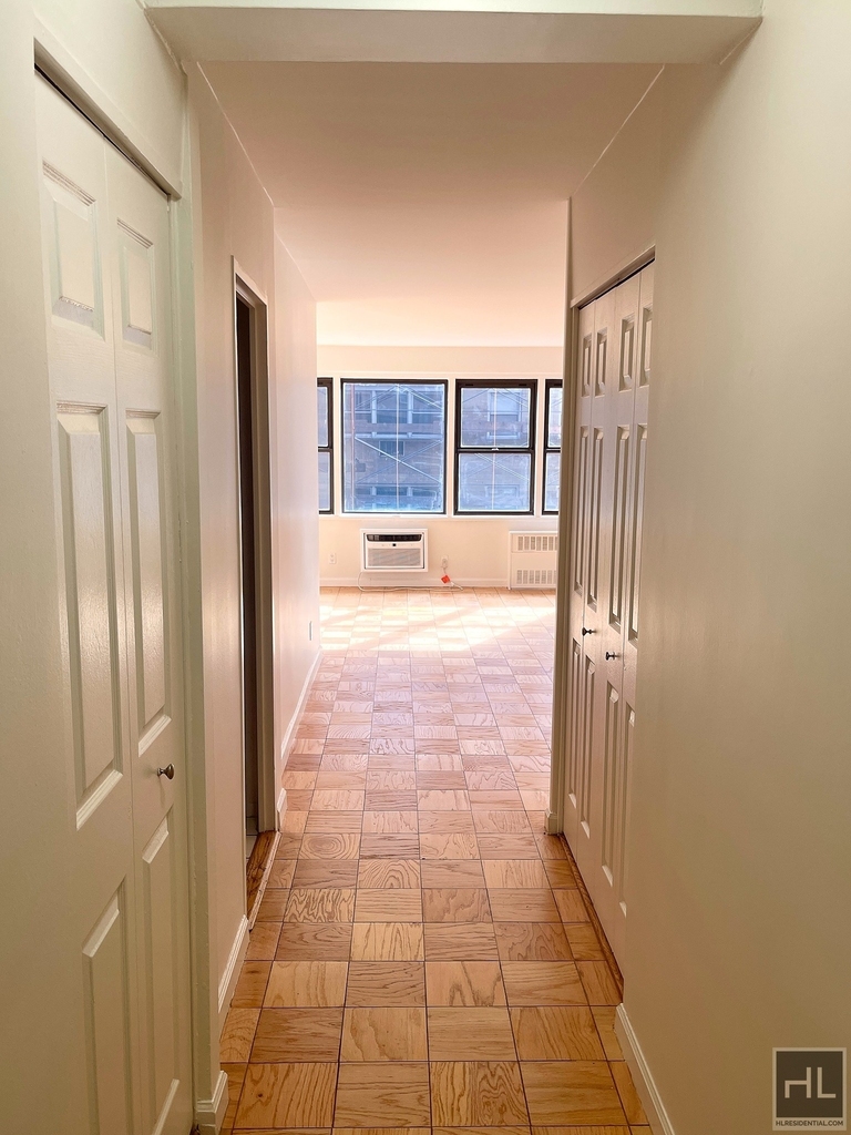 East 36 Street - Photo 1