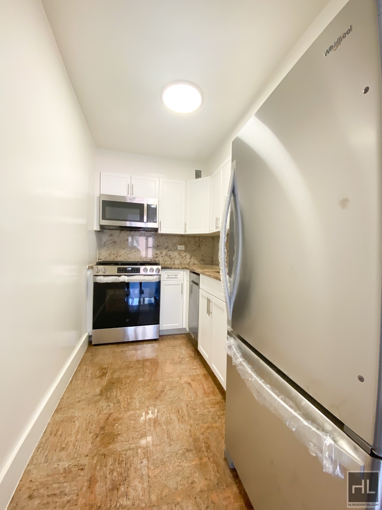 East 63 Street - Photo 1
