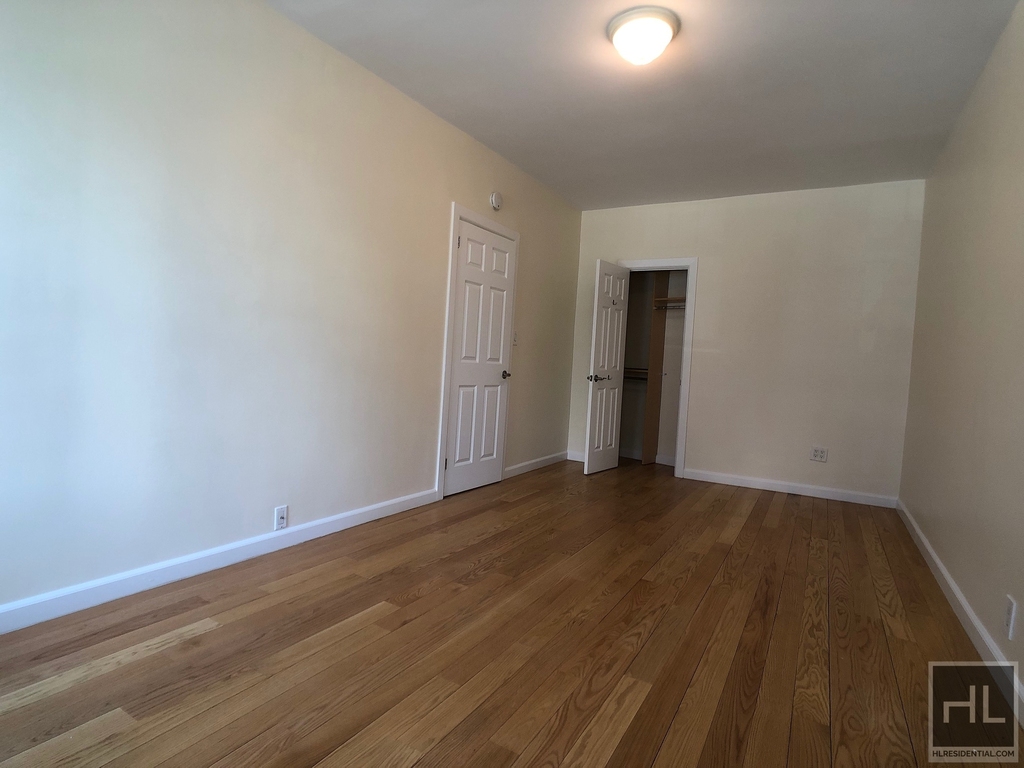 West 11th Street - Photo 1