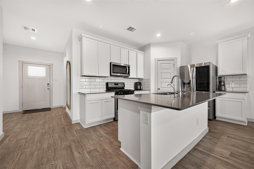 6903 Green Embers Lane - Photo 13