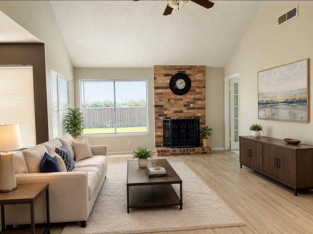 3023 Garden Lane - Photo 2
