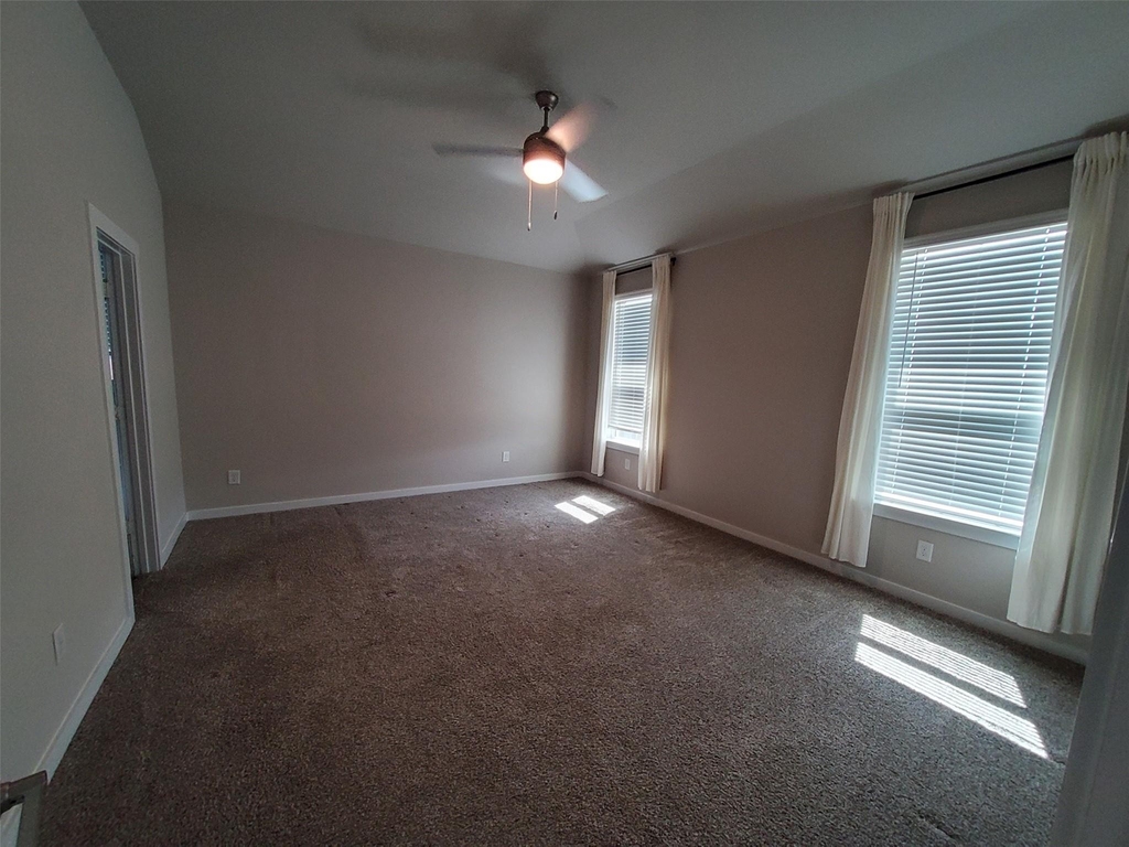 28415 Hannahs Harbor Lane - Photo 35