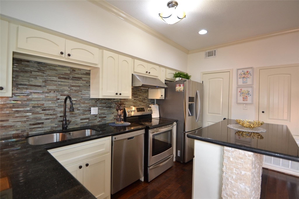 830 Threadneedle Street - Photo 12