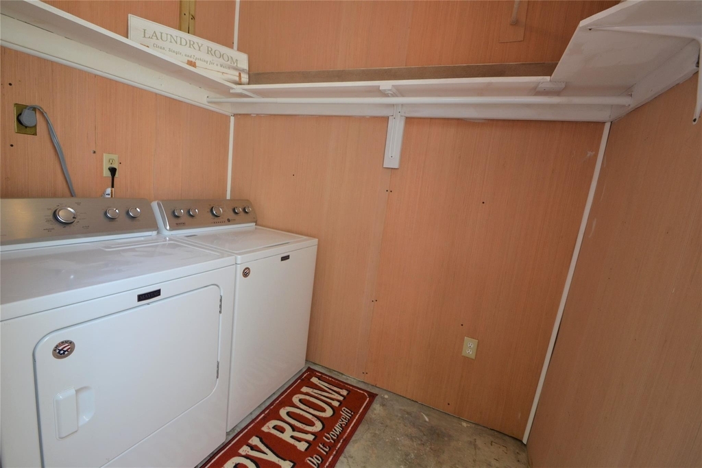 830 Threadneedle Street - Photo 29