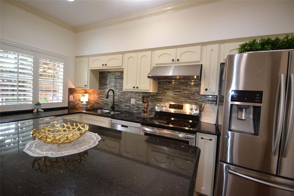 830 Threadneedle Street - Photo 7