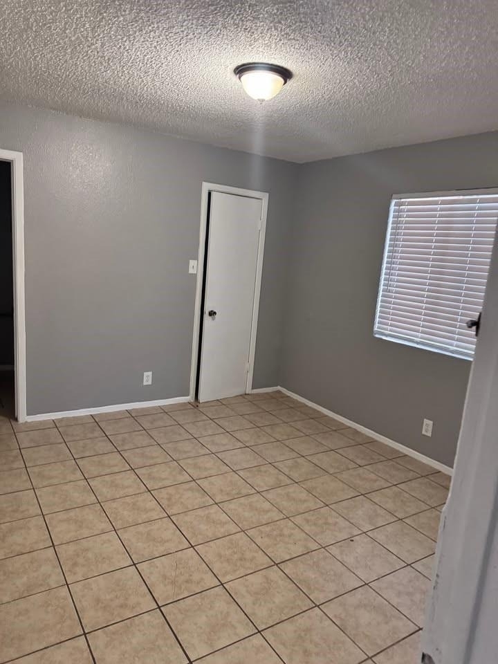 5308 S Pleasant Valley Road - Photo 0