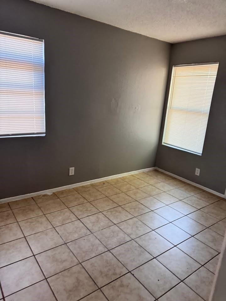 5308 S Pleasant Valley Road - Photo 3
