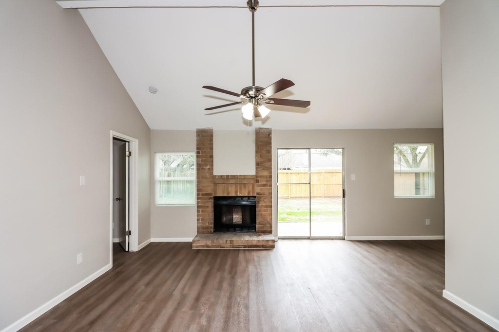 22635 Leedstown Lane - Photo 1