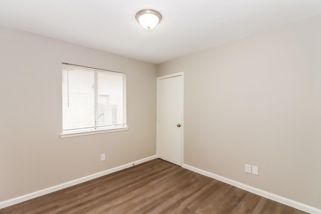 22635 Leedstown Lane - Photo 7