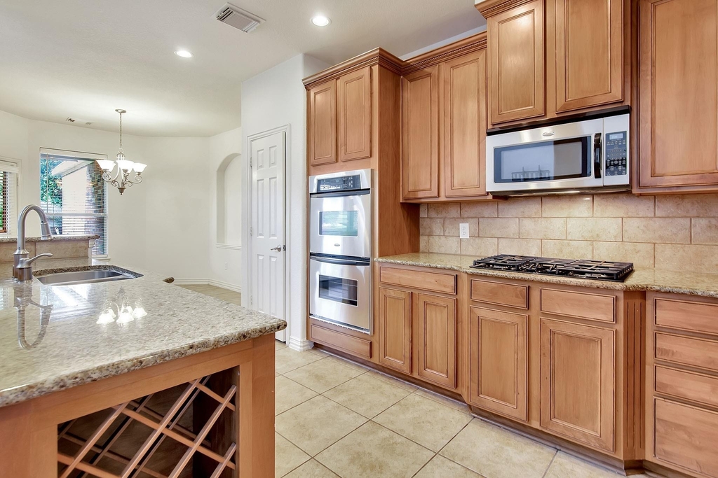 27 Frontera - Photo 3