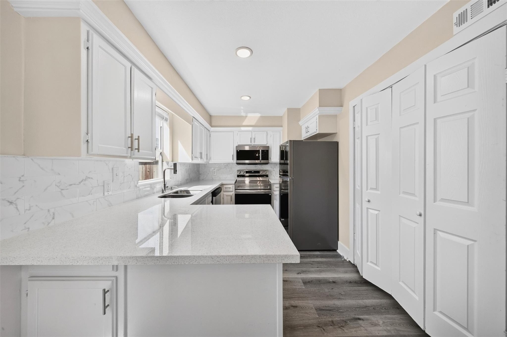 1221 Cedar Post Lane - Photo 7