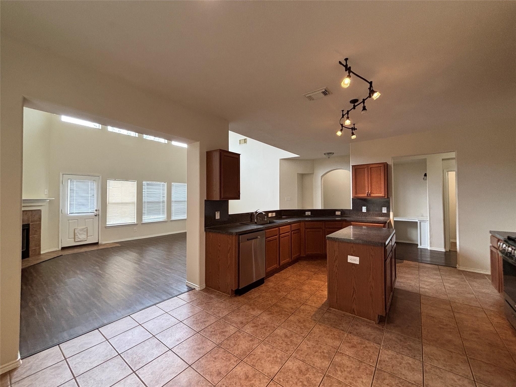 2810 Harte Court - Photo 5