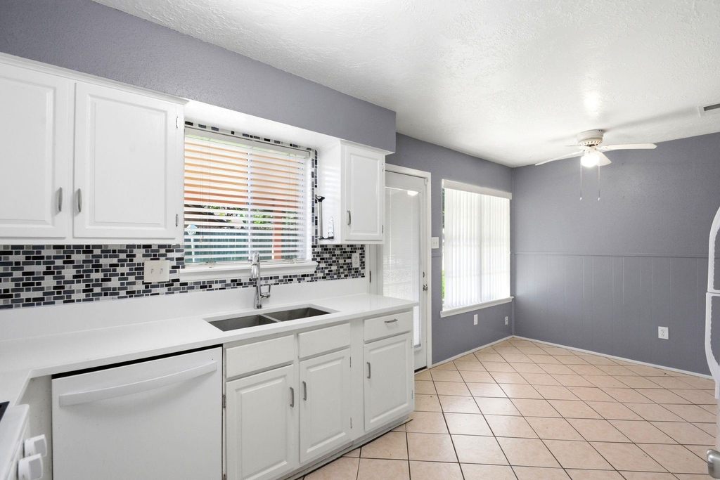 11418 Hendon Lane - Photo 13