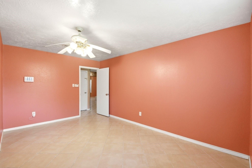 11418 Hendon Lane - Photo 18