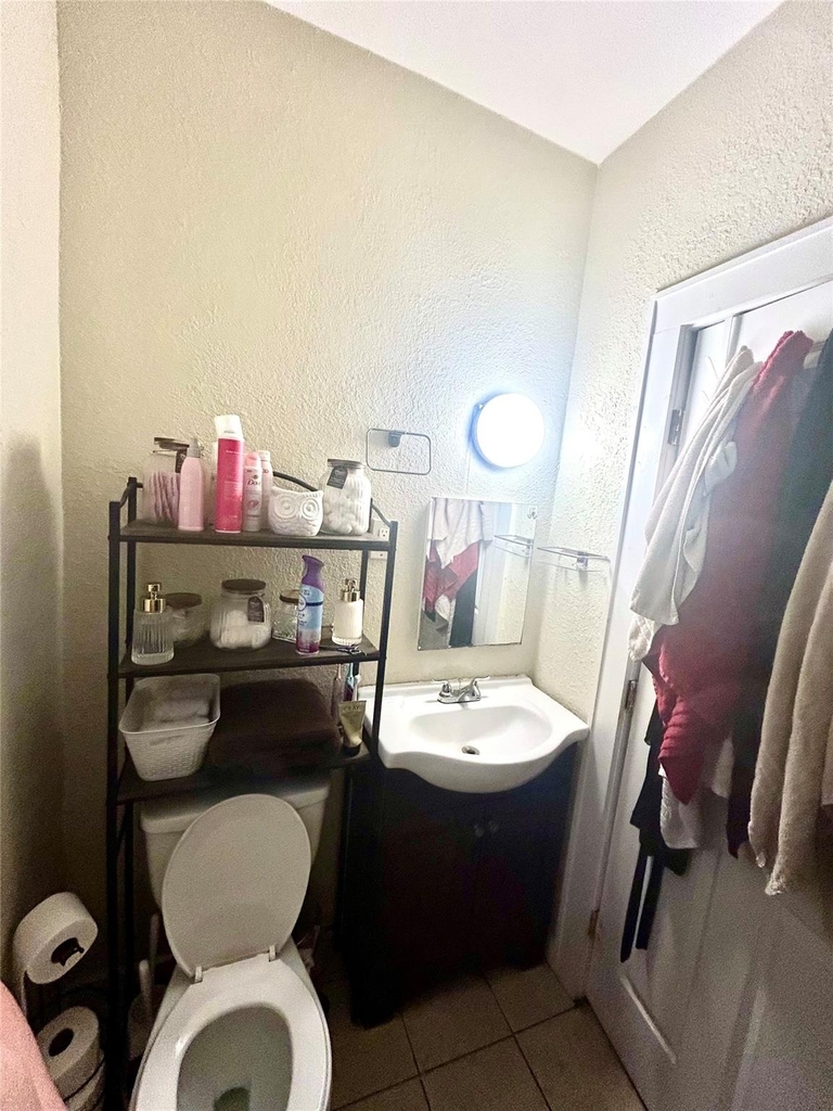 2405 Isabella Street - Photo 6