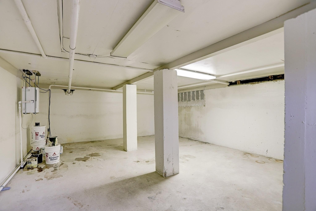 1903 W Walker Street - Photo 32