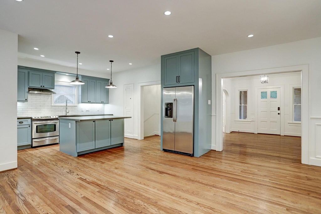 1903 W Walker Street - Photo 19